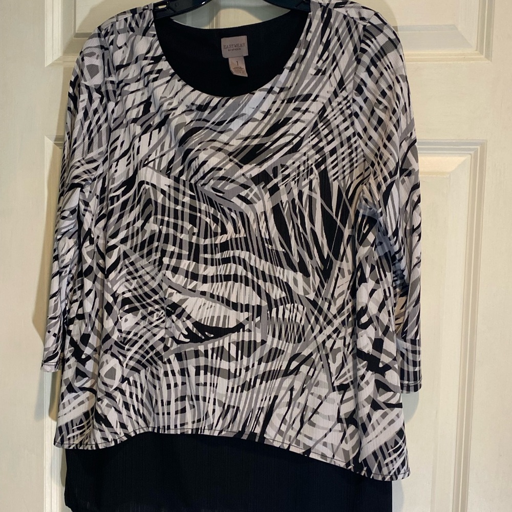 EASYWEAR by Chico's Black White Gray Abstract Print 3/4 Sleeve Tunic Blouse Sz 1